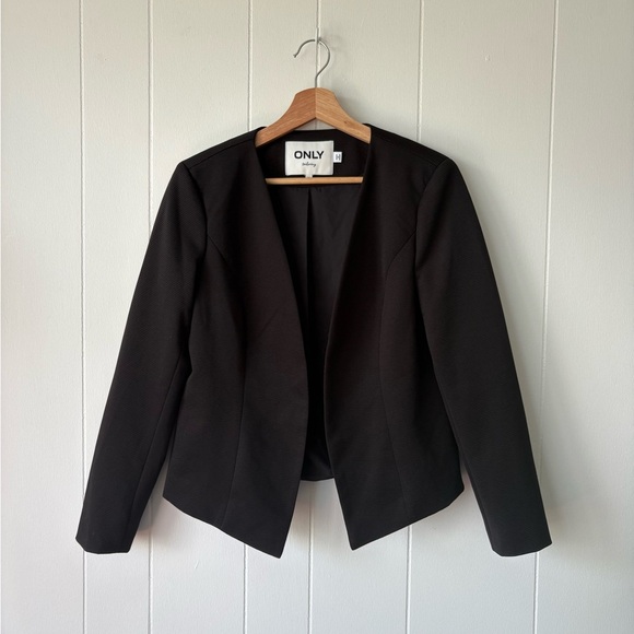 ONLY Classic Black Blazer | Size 38 - Picture 2 of 8